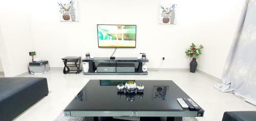 Artem Apartments - Flat 2
