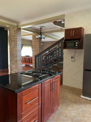 3 Bedrooms In An Apartment In Mass Media