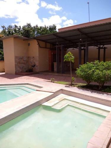 4 Bedrooms Luxurious Apartment In Jesmondin