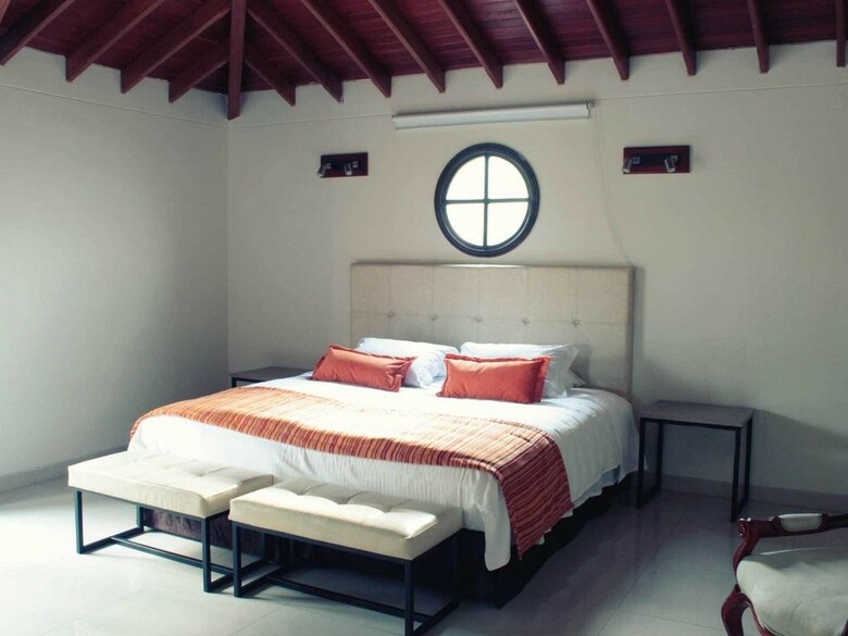 Hotel Villa De Los Angeles