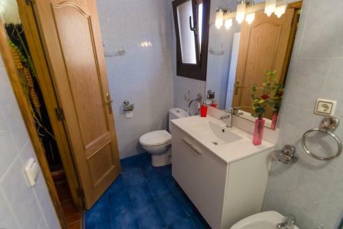 Montbarbat Villa Sleeps 8 Pool Wifi