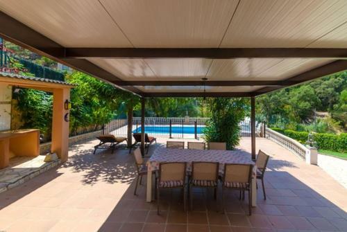 Montbarbat Villa Sleeps 8 Pool Wifi