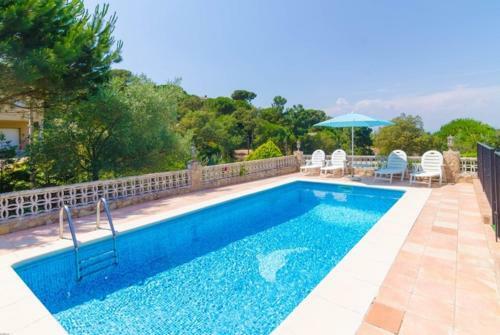 Montbarbat Villa Sleeps 8 Pool Wifi