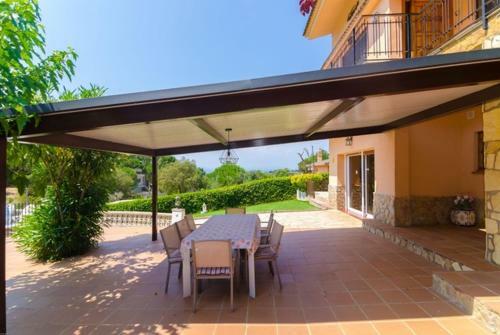 Montbarbat Villa Sleeps 8 Pool Wifi