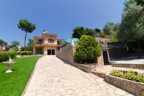 Montbarbat Villa Sleeps 8 Pool Wifi