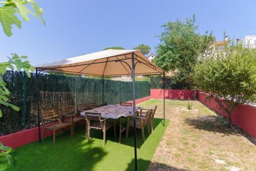 Montbarbat Villa Sleeps 8 Pool Wifi