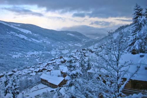 Mussillon Chalet Sleeps 10 Wifi