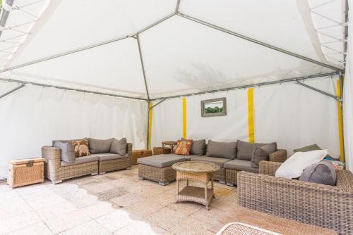 Vaumambert Villa Sleeps 6 Pool Wifi