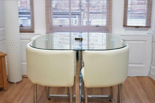 Rose Street - Watchmakers Apartment