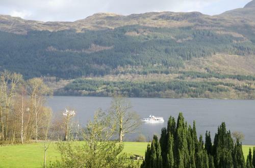 The Tarbet Hotel