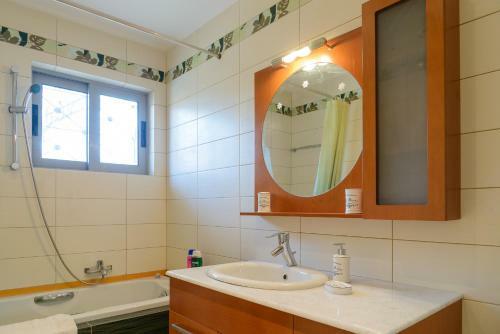 Comfy Vacation Flat, 300 Meters From Beach