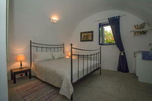 Hostal Guest House Pitsinades