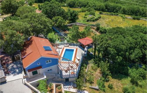 Three-bedroom Holiday Home In Lovrec