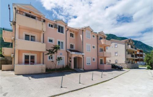 One-bedroom Apartment In Prcanj