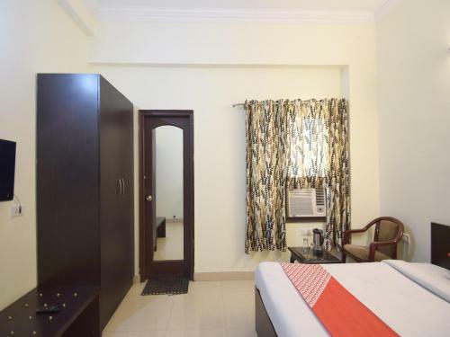 Hostal Oyo 10753 Hotel Triund Regency