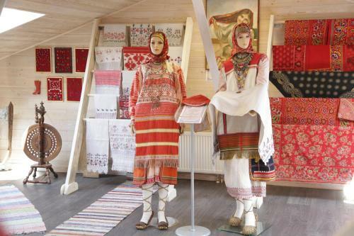 Eco-village Uhnovgrad