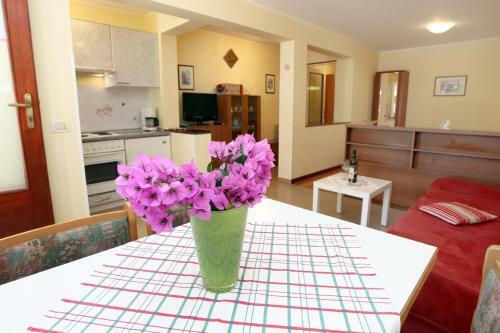 Lovely Sea View Apartments Bj