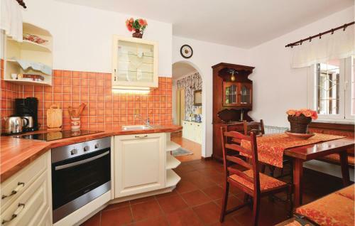 Two-bedroom Apartment In Portoroz