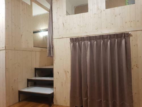 Hostel Of Rising Sun