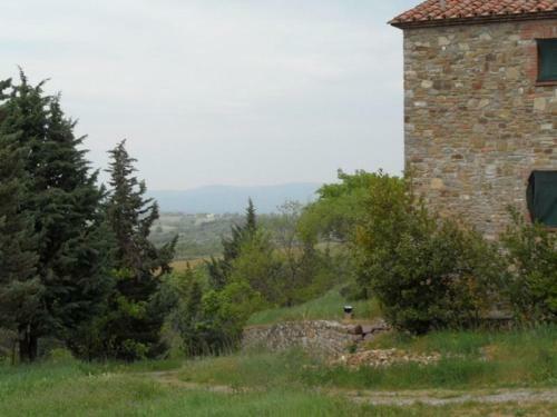 Montegabbione Apartment Sleeps 11
