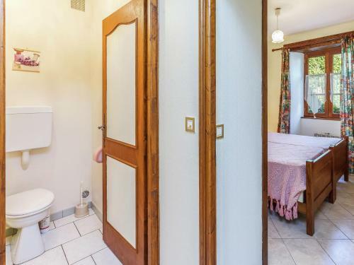 Charming Holiday Home In Prats-du-perigord With Pool