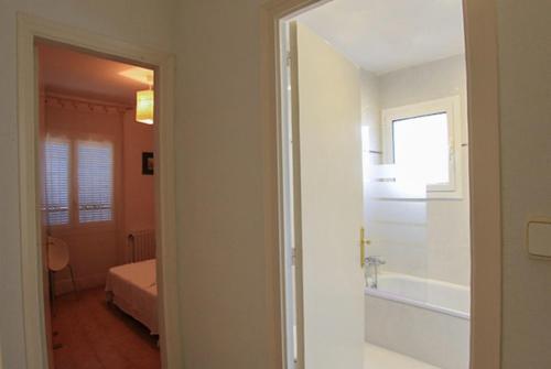 Les Cabanyes Villa Sleeps 6 Pool Wifi