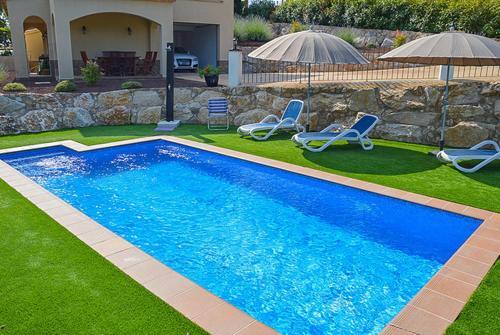 Les Cabanyes Villa Sleeps 8 Pool Air Con Wifi