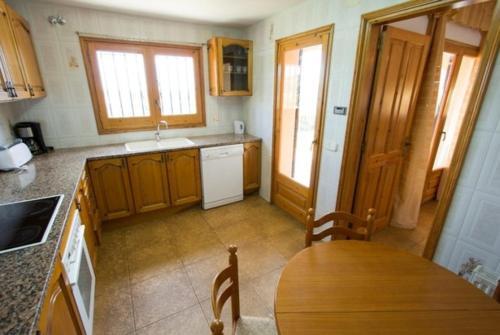 Les Cabanyes Villa Sleeps 8 Pool Wifi