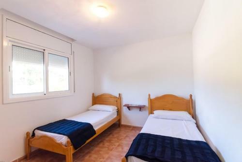 Caules Villa Sleeps 6 Pool