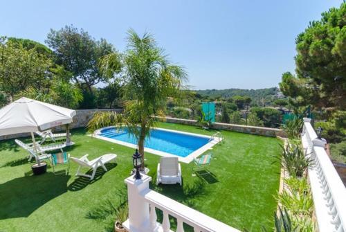 Caules Villa Sleeps 10 Pool Wifi