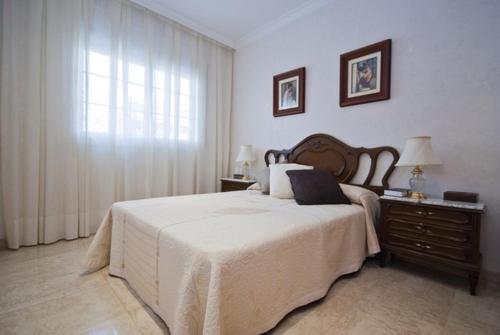Lloret De Mar Villa Sleeps 8 Pool Wifi