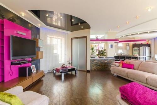 Lloret de Mar Villa Sleeps 8 Pool Air Con Wifi