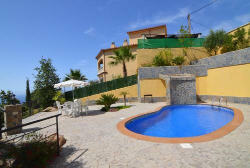 Lloret De Mar Villa Sleeps 4 Pool