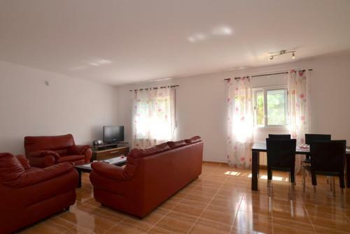 Lloret De Mar Villa Sleeps 4 Pool