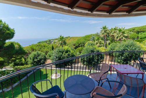 Lloret de Mar Villa Sleeps 10 Pool Air Con Wifi