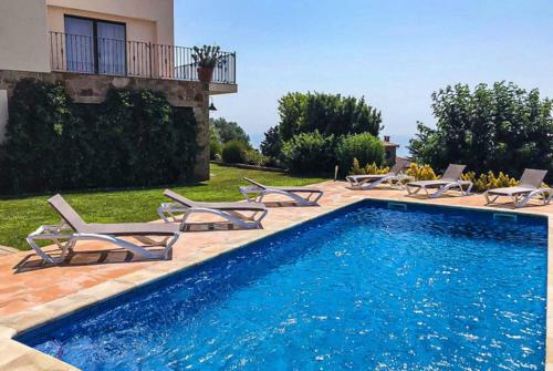 Platja D'aro Villa Sleeps 8 Pool Wifi