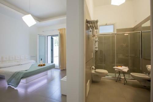 Hyencos Hotel Callyon