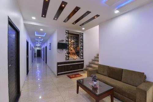 Hotel Oyo 9590 P S Villa
