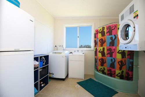 Glory @ Culburra - Absolute Beachfront - Pet & Family Friendly
