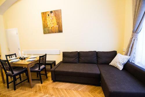 Metronom Apartment By Ruterra