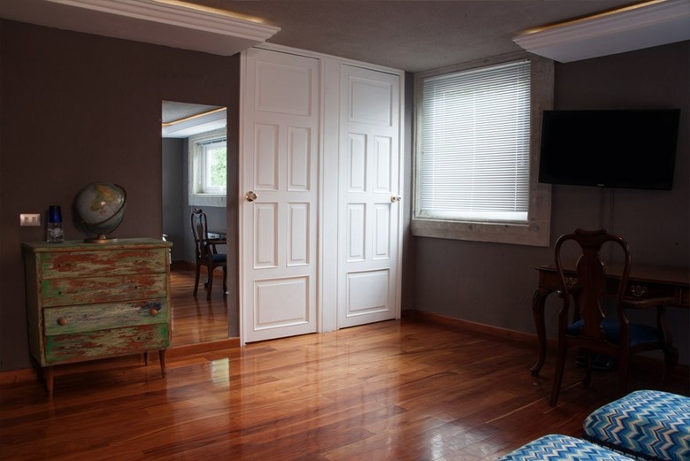 Pug Seal B&B Coyoacan