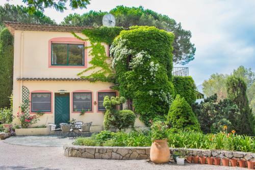 Pegomas Villa Sleeps 16 Pool Air Con Wifi