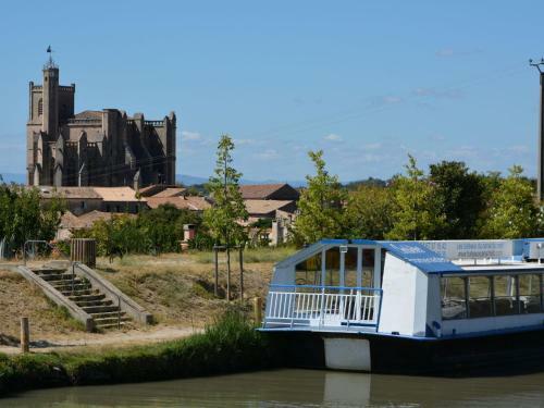 Luxury Villa In Preixan With A View Of Carcassonne