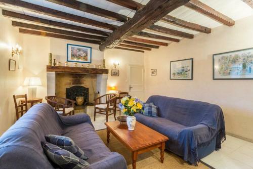 Saint-pierre-d'eyraud Villa Sleeps 8 Pool Wifi