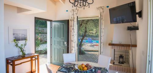 Agios Nikitas Nature Villas