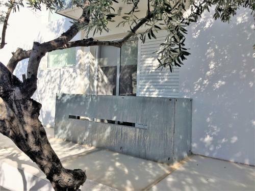Villa Infinity White Complex
