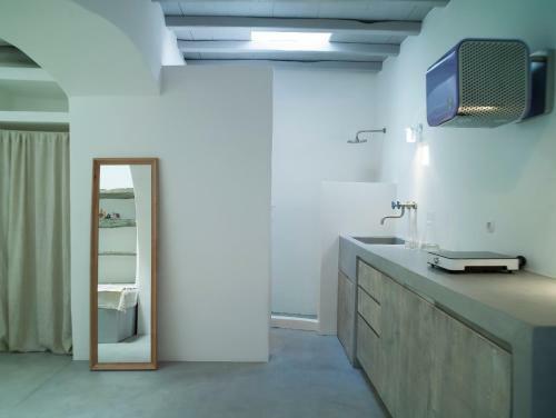 Hostal Tutti Blu Tinos Living Space