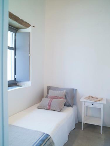 Hostal Tutti Blu Tinos Living Space