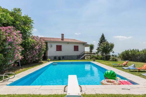Luxurious Garden Pool Villa