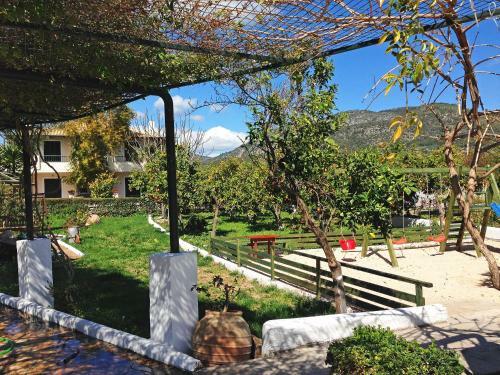 Sunny Garden Apartments